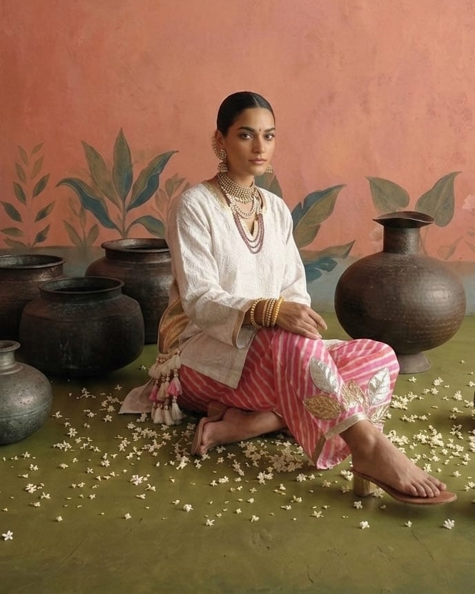 Adaa Set